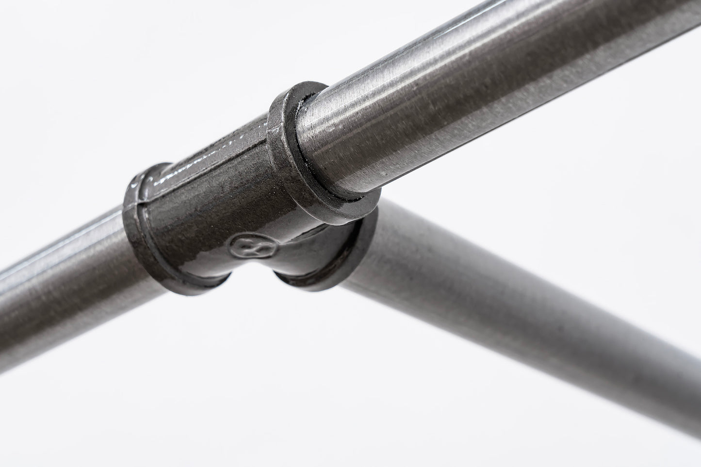 Industrial Clothing Rail With Centre Support (Silver)